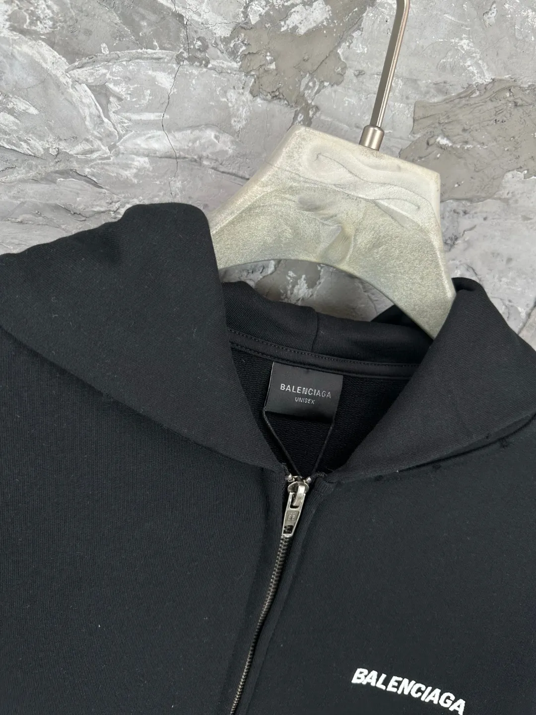 BALENCI*GA . . . . . . 460g . Same Style -Color：Black White -SIZE：Xs S M L 8980#